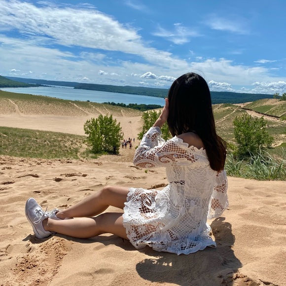 Meet your Posher, Linh - Picture 3 of 4